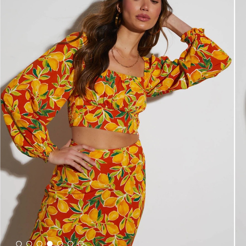 VICI Lemon Spritz Long Sleeve Crop Top
